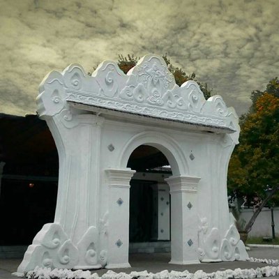 gate of palace