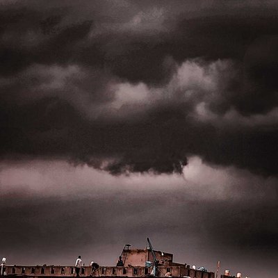 Dramatic 