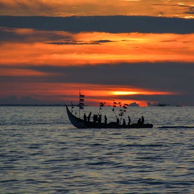 sunset kota padang