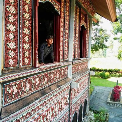 ORNAMEN UKIRAN RUMAH GADANG