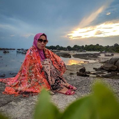 Pantai Laskar Pelangi