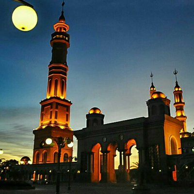 Senja yang religius