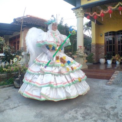 KREATIVITAS DARI BAHAN GLANSING
