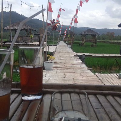 Saung Cawang Notog