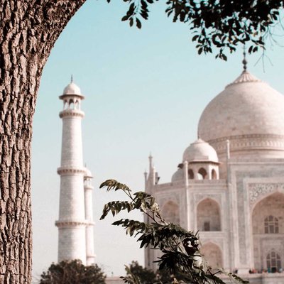 Framing Taj mahal