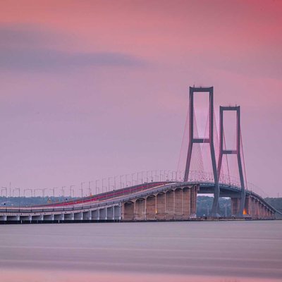 jembatan suramadu