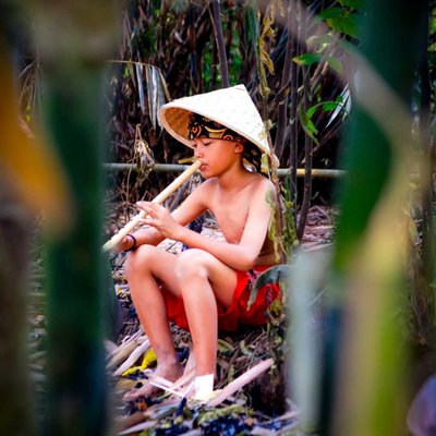 Bermain Suling