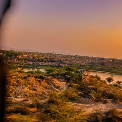 Eyes wide open to the beauty that surrounds us.🌅❤️‍🩹