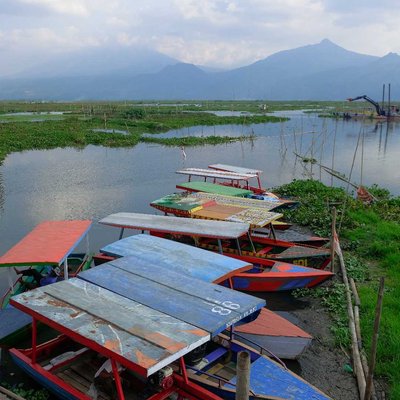 perahu bersandar