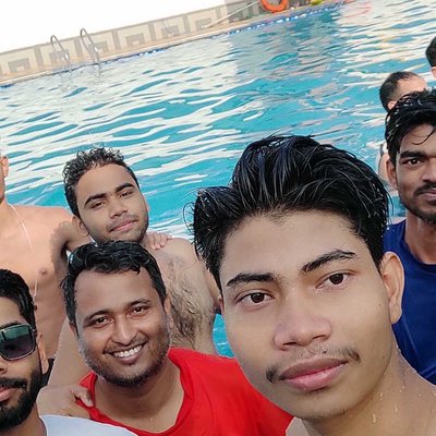 swimming pool 🏊
