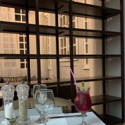 La vista la tiene el Hotel Unión pero el lunch, los cocteles y la elegancia el San Carlos 👌🏽 #pindlecienfuegos #pindlecuba #pindlelatam #pindle #cienfuegos #cuba 