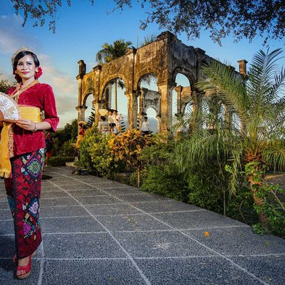 Bale Gondang Taman Ujung 