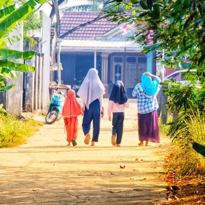 Berjalan Bersama