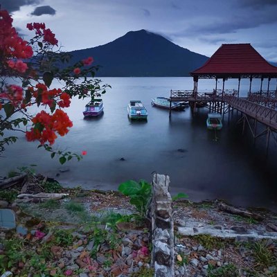 Dermaga Pusri Danau Ranau