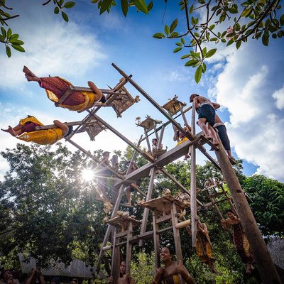 Ayunan Tradisional Bali