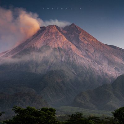 Merapi Via Batu Alien