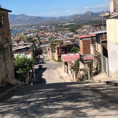 Muy hermoso y a la ves complejo caminar las calles santiagueras
