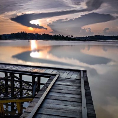 Sunrise di Bendungan Lempake