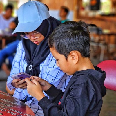 "MEET LOCALS PINDLE JAWA TIMUR"