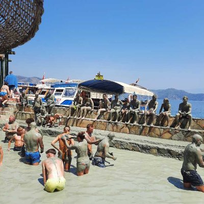 ÇAMUR BANYOSU 