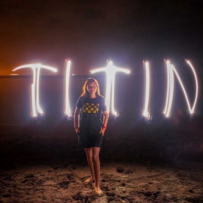 TEKNIK LIGHT PAINTING