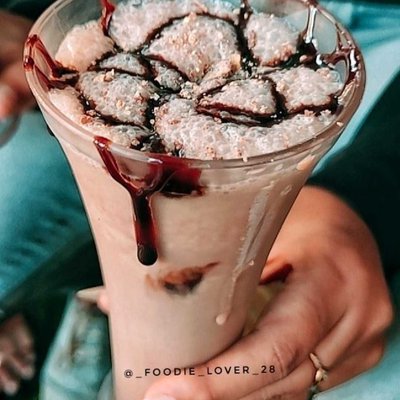 CHOCOLATE MILKSHAKE 🍫🥛