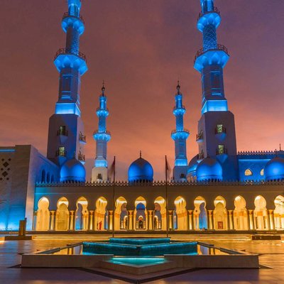 Masjid Raya Sheikh Zayed Solo