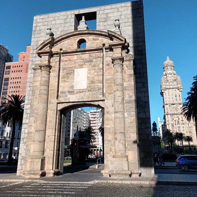 Puerta del ¿Fuerte?