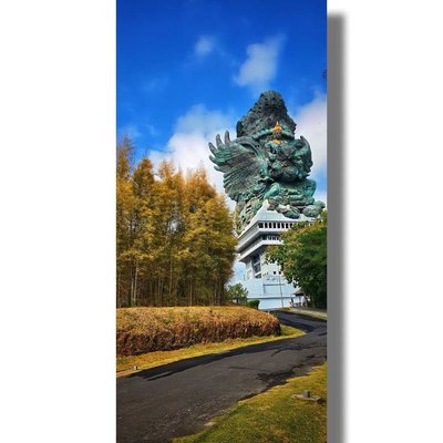 Garuda Whisnu Kencana Statue