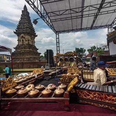 candi jawi