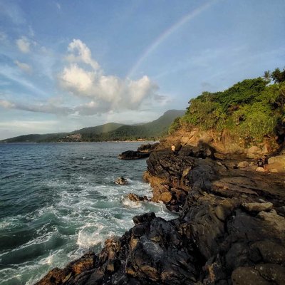 Habis Hujan Terbitlah Pelangi di Pantai Kerandangan 