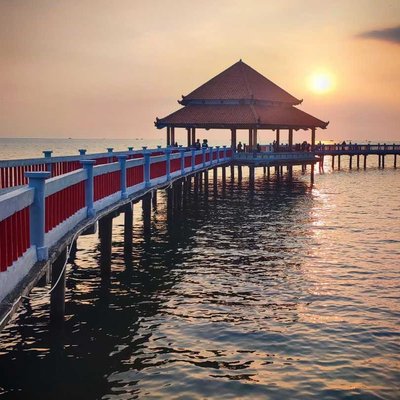 Gazebo pantai Kartini' Jepara