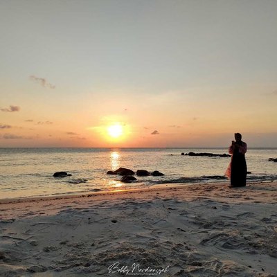 Menikmati Sunset 