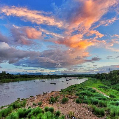 Beautiful sunsets need cloudy skies 