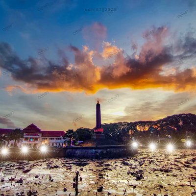 tugu kota malang Jawa timur