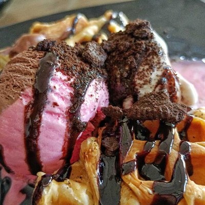 Croffle dan Ice Cream