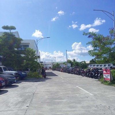 Parking Area sa Sa City Hall ng Ligao