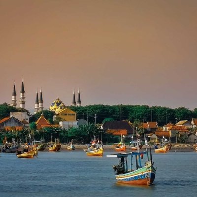 Wisata Pantai Boom Tuban