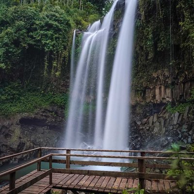 srengenge waterfall