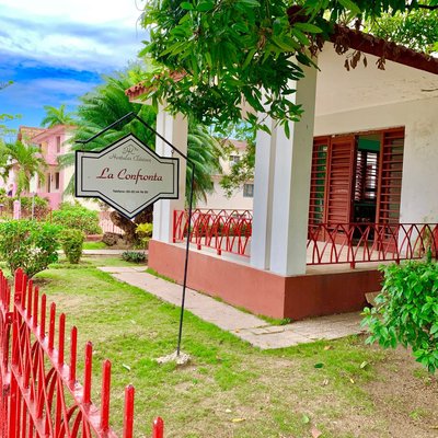 Hostal La Confronta