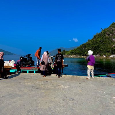 Song Mudik, Pelabuhan Massyarakat di Selatlampa