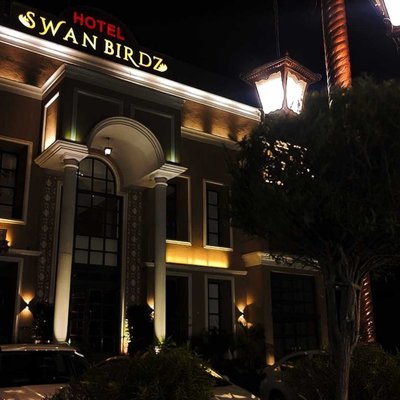 Swan Birdz Hotel