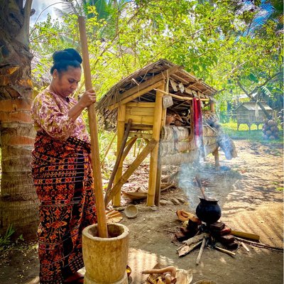 PROSES MERACIK WARNA UNTUK TENUN
