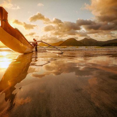 Senja di pantai selong belanak