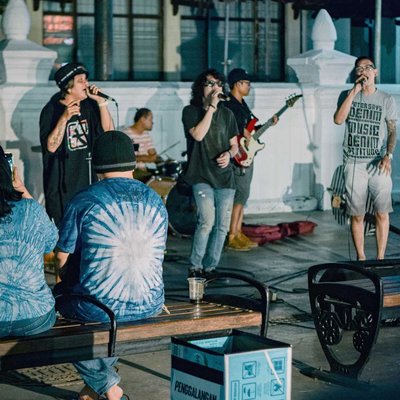 Konser Reggae, Penggalan Dana