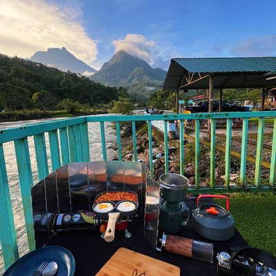 Chill moment at Tambatuon Homestead!