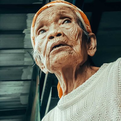 Human Interest - Ibu