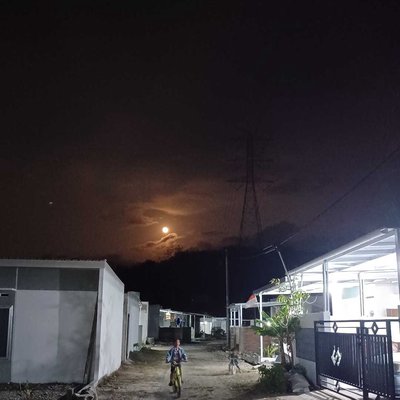 -Moon-