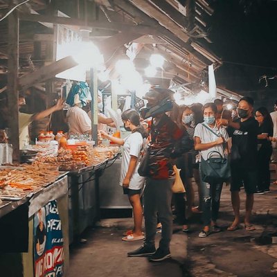 NIGHT MARKET