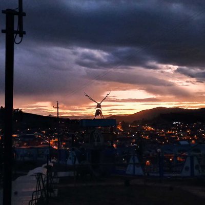 Atardecer escarlata